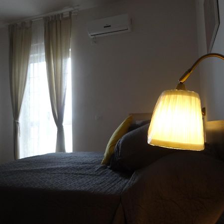 Little Hot@L Pompeia Exterior foto